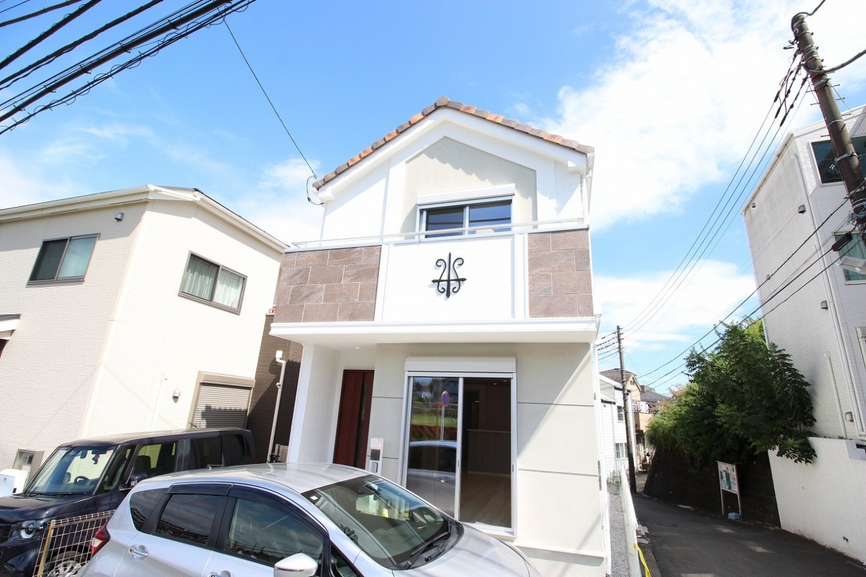 ガルボシティー横浜市旭区白根7丁目