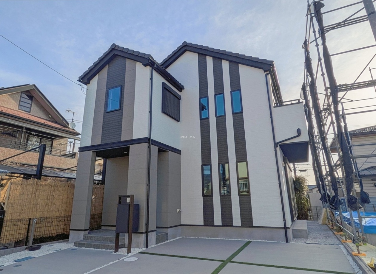 ガルボシティー秦野市春日町